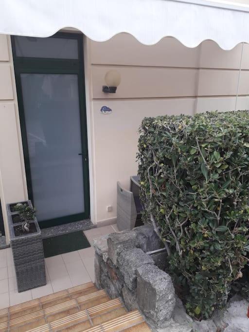 Апартаменты La Casa Di Anna, In Palazzina Liberty Fronte Parco Бордигера Экстерьер фото